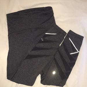 ☆ GREY LULULEMON LEGGINGS ☆